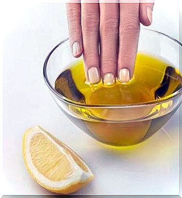 olive oil to strengthen nails