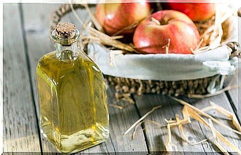8 uses and benefits of apple cider vinegar